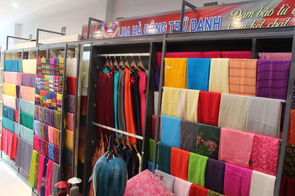 Lụa Hà Đông (Nguồn: Lụa Hà Đông)